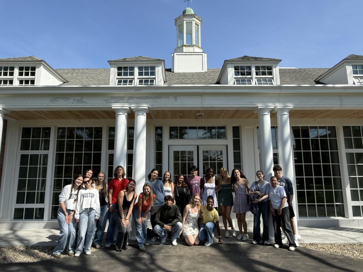 French IV Honors Class with 2026 French Exchange Students
